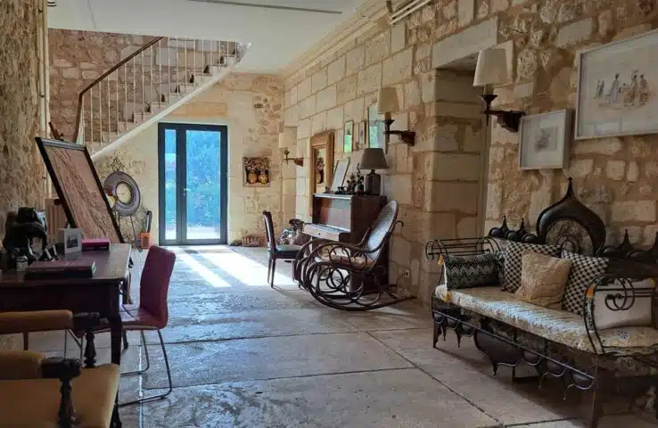 Entrée-maison-La-Grave