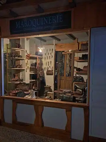 Maroquinerie-1900